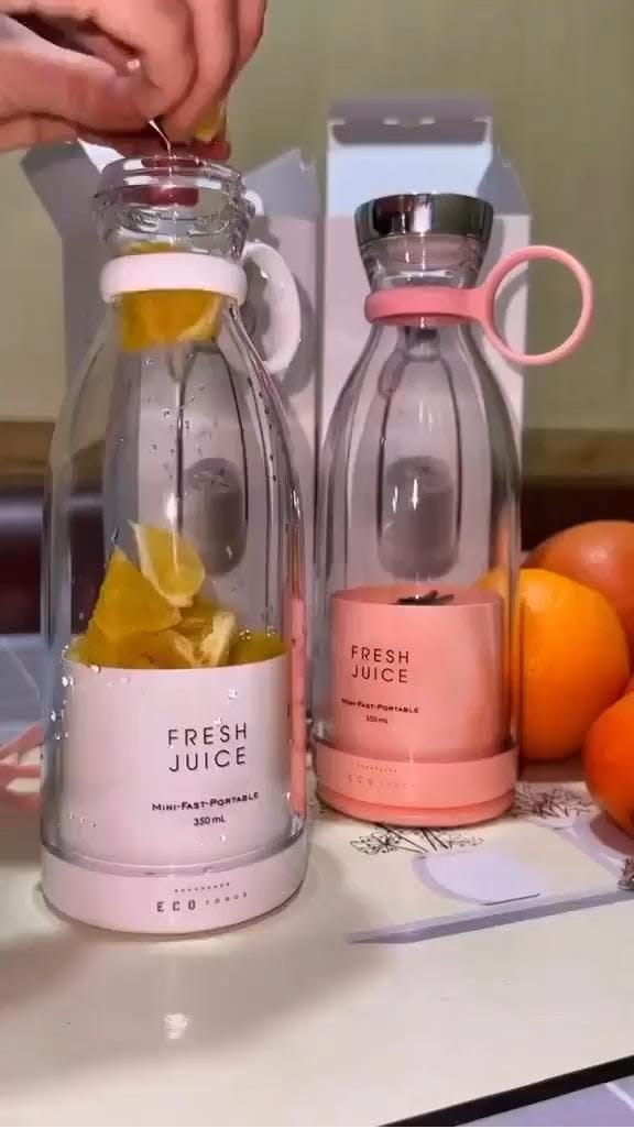 Portable Electric Blender – Rechargeable Mini Smoothie Maker